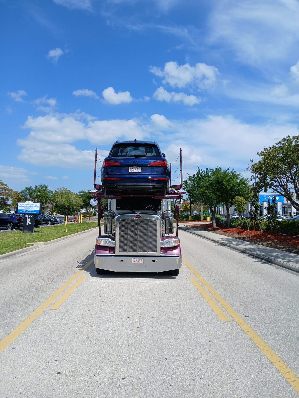 Lopes Express Shipping car hauler